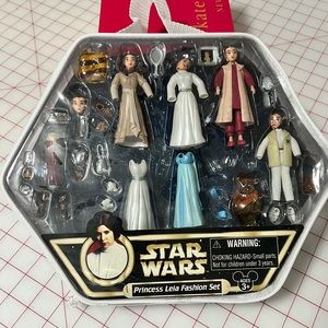 Princess Leia miniature doll fashion set